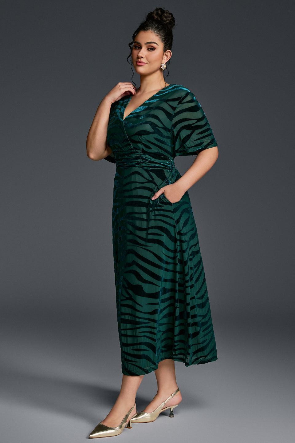 Curveins Plus Size V-Neck Batwing Sleeve Tiger Print Velvet Maxi Dress