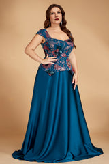 Curveins Plus Size Elegant V-Neck Sequin Detail Short Sleeve Long Dress