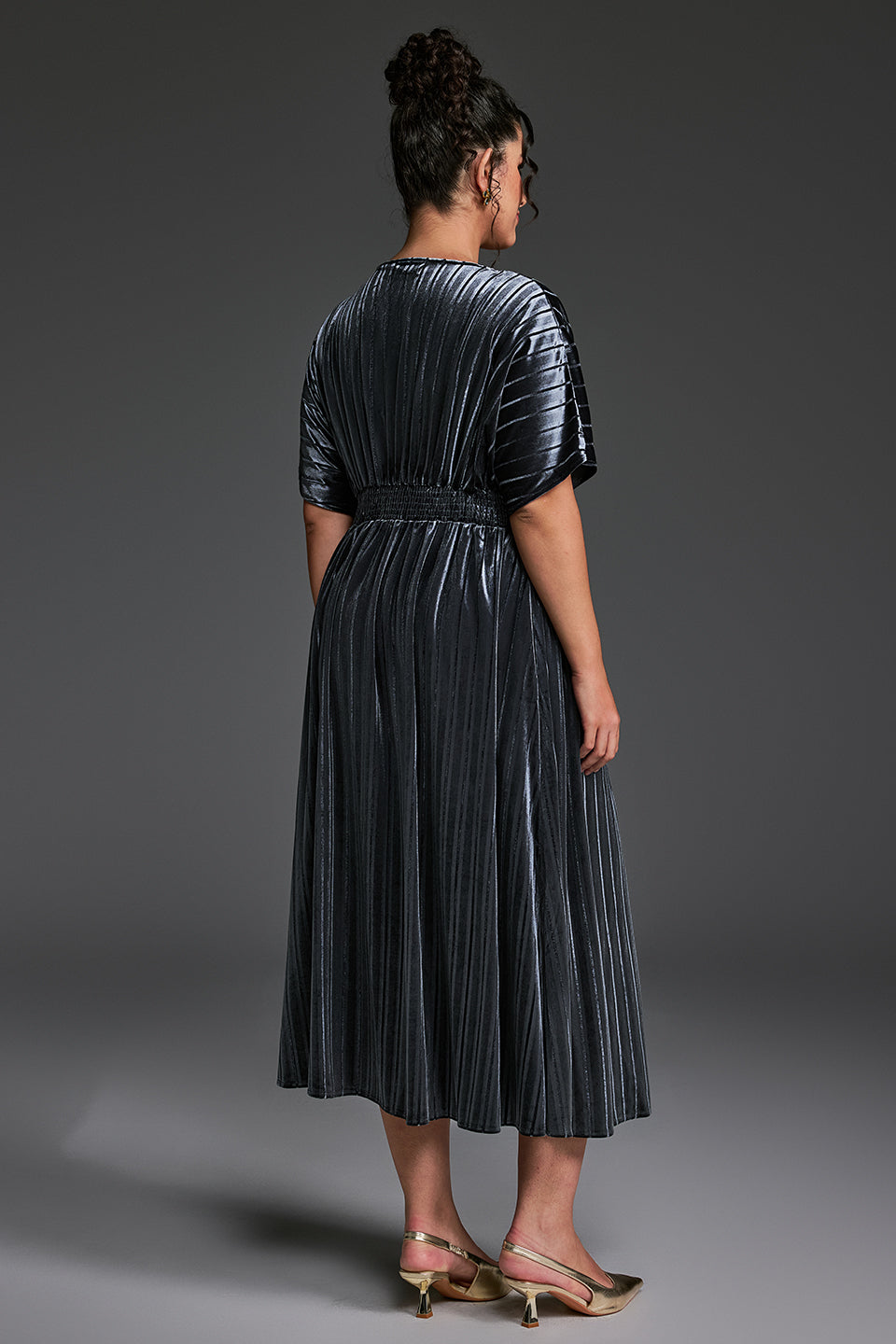 Curveins Plus Size V-Neck Batwing Sleeve Pleated A-Line Velvet Midi Dress