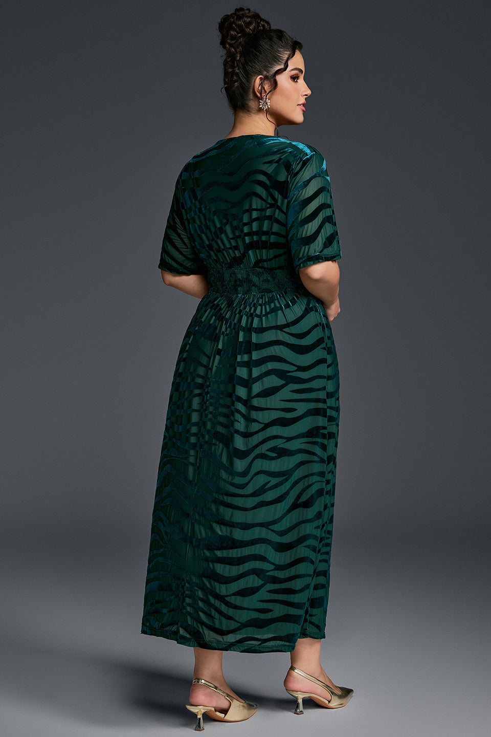 Curveins Plus Size V-Neck Batwing Sleeve Tiger Print Velvet Maxi Dress