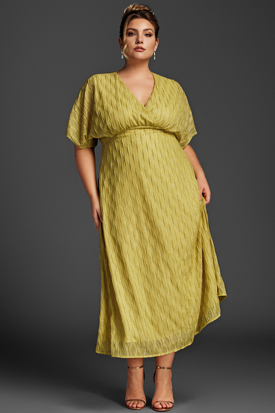 curve dresses Plus Size Lesleyanne Midi Dress- Green 1X / Green at Curvy Sense