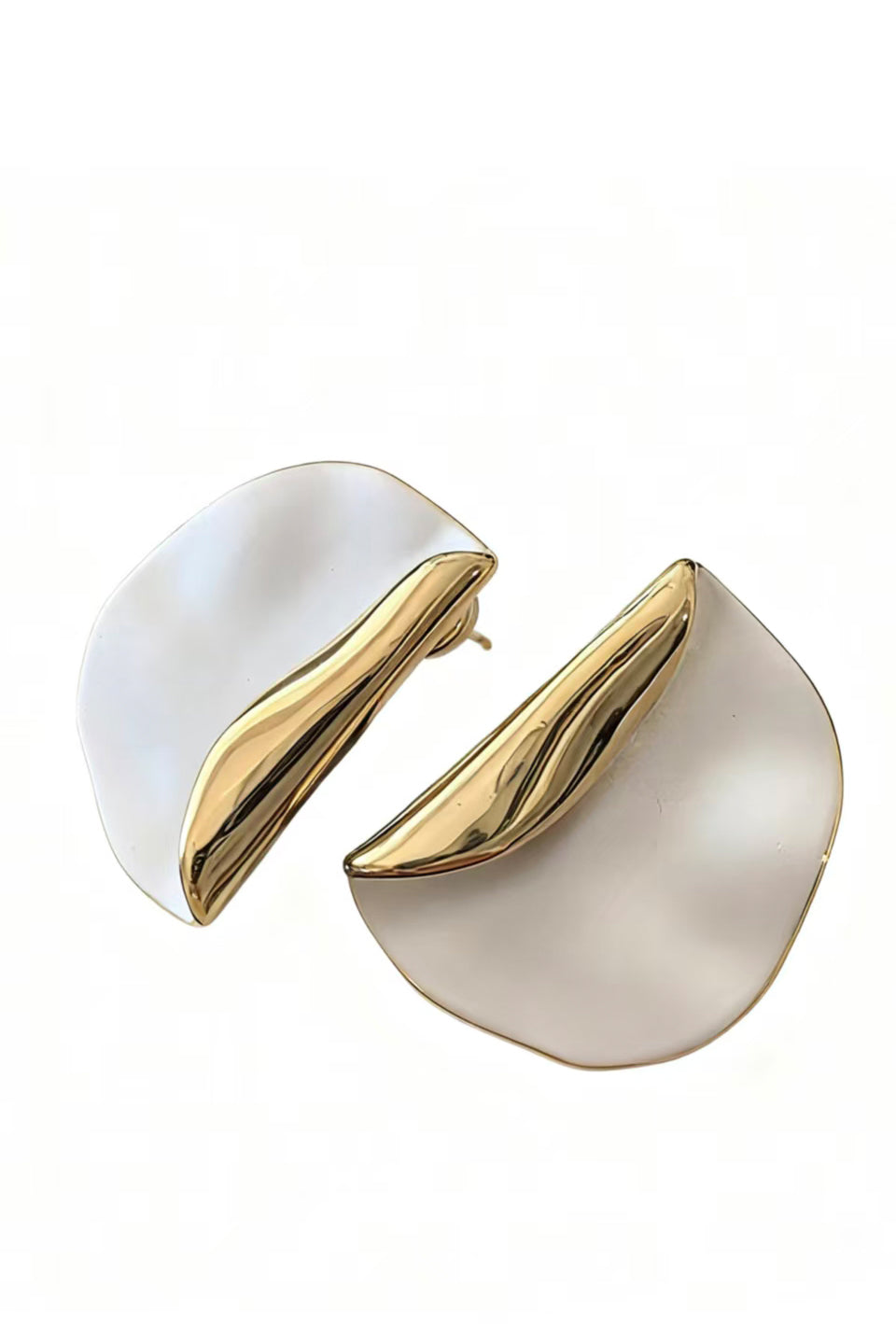 Curveins Vintage Wide Face Arabesque Stud Earrings