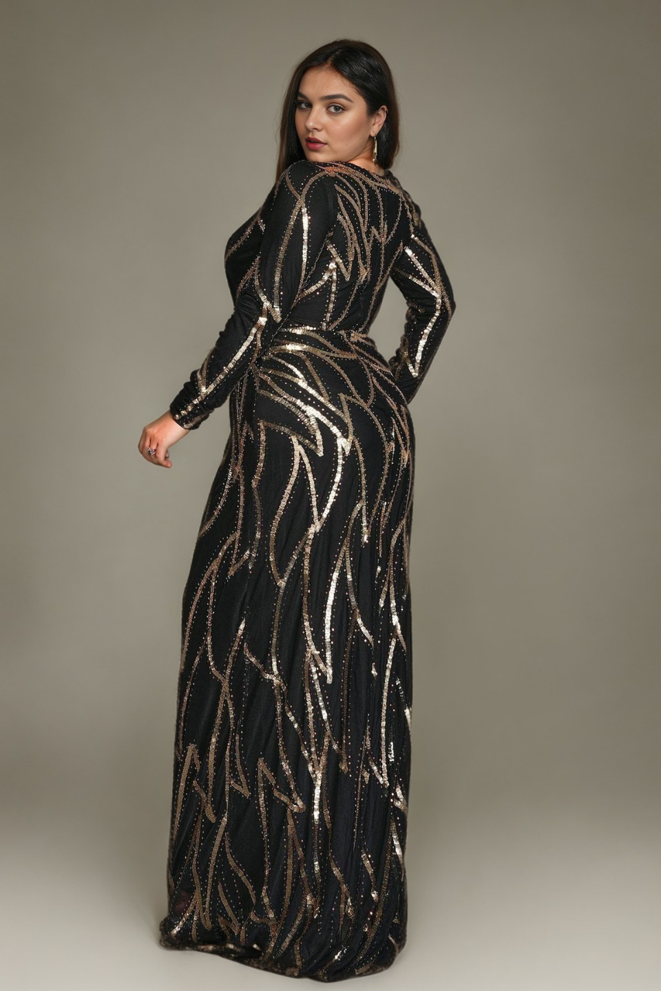 Curveins Plus Size Round Neck Long Sleeve Sexy Sequin Maxi Party Dress