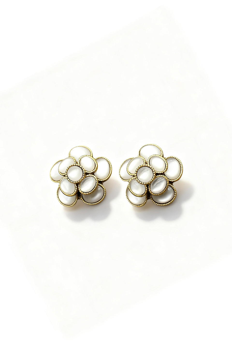 Curveins Retro Chic Camellia Earrings in Aged Metal