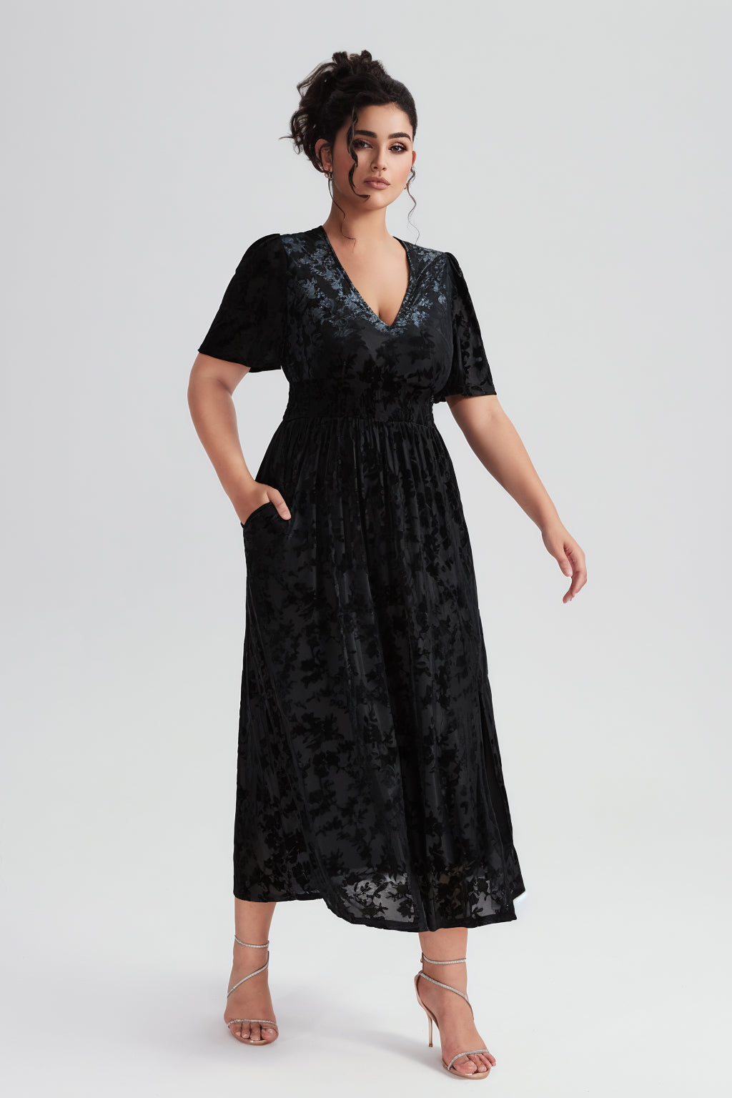 Plus Size Black Dresses front3