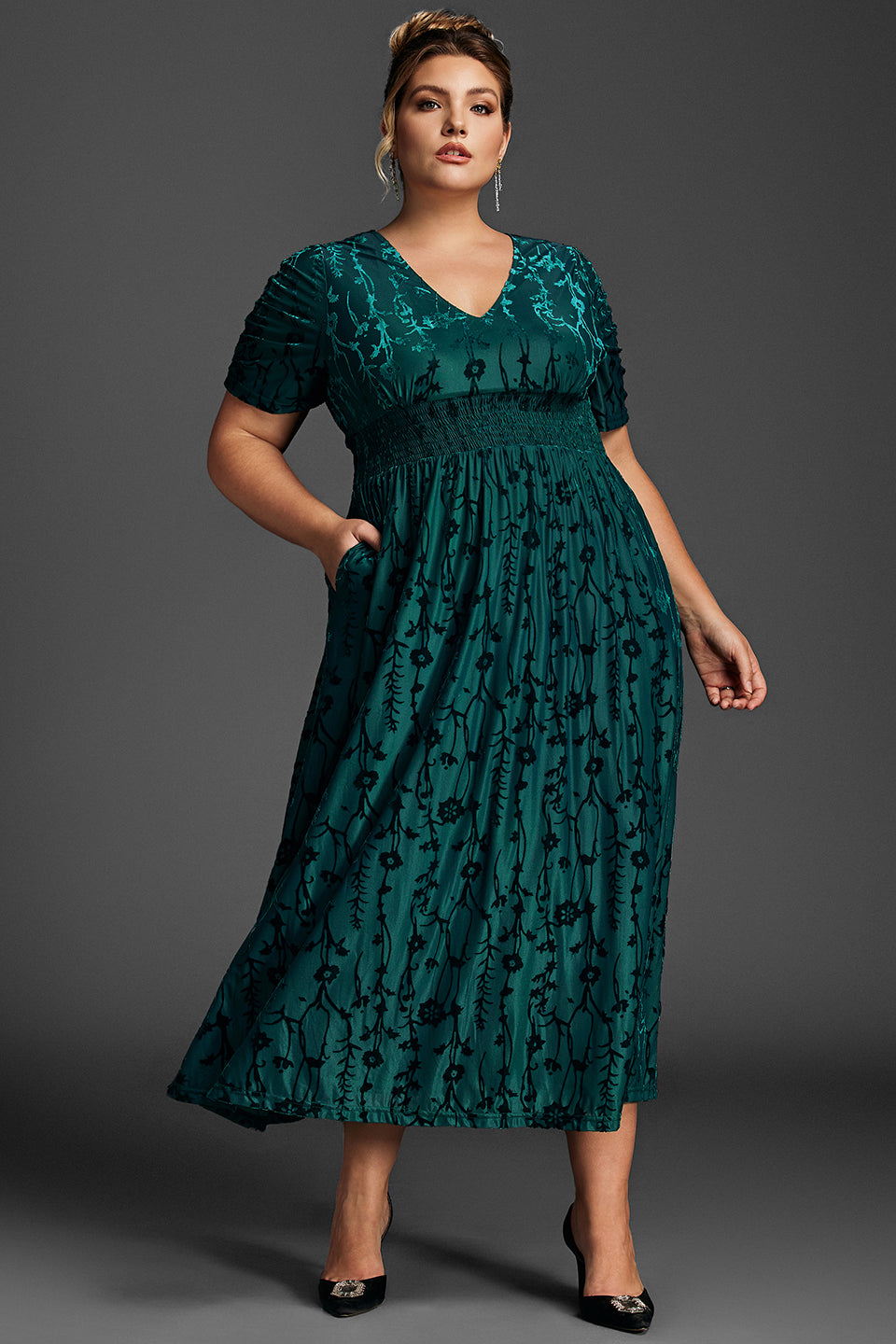 Curveins Plus Size Velvet Plain Ruched Maxi Dress