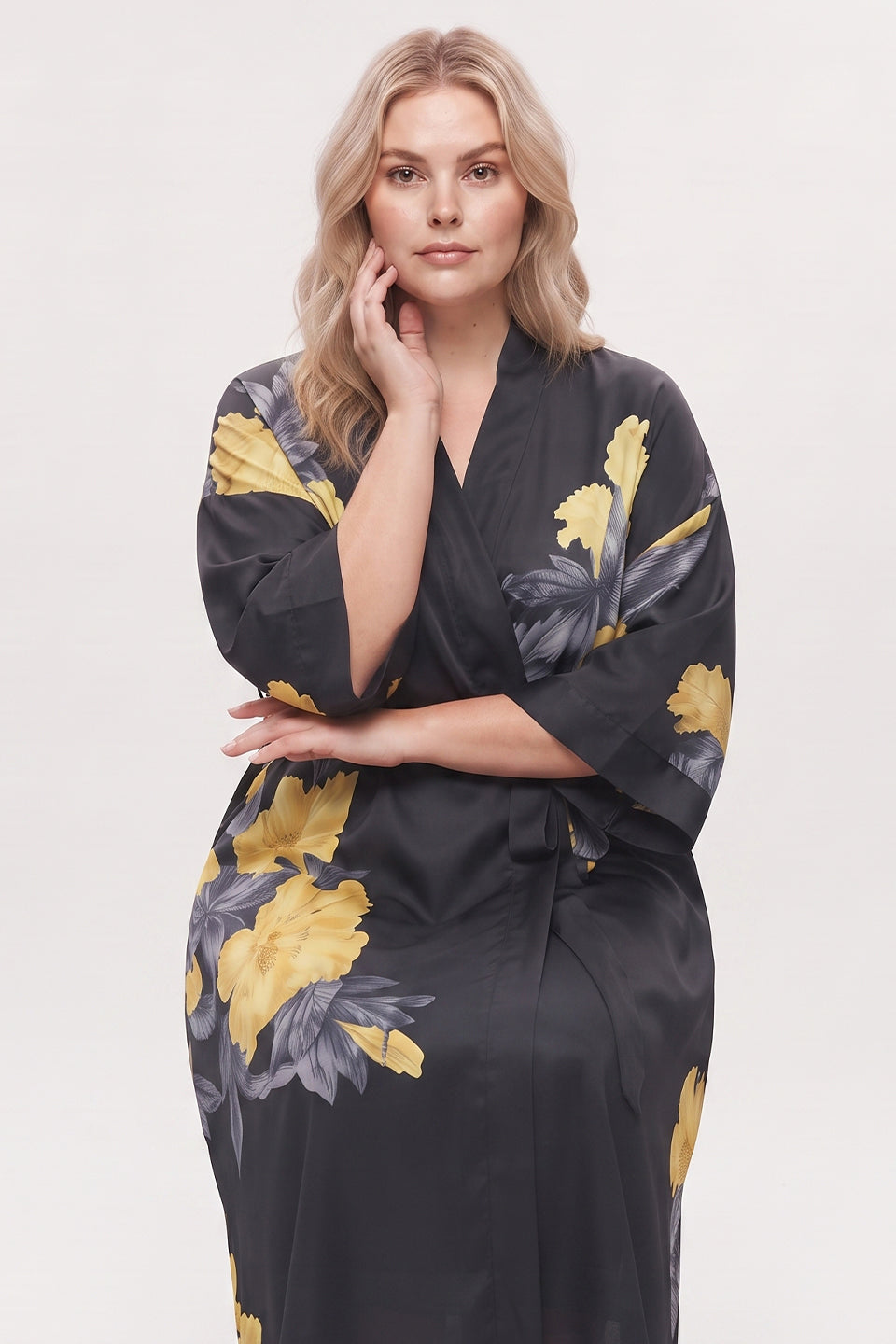 Curveins Plus Size Satin Ice Silk Cooling Lightweight Loose Fit Robe Nightwear