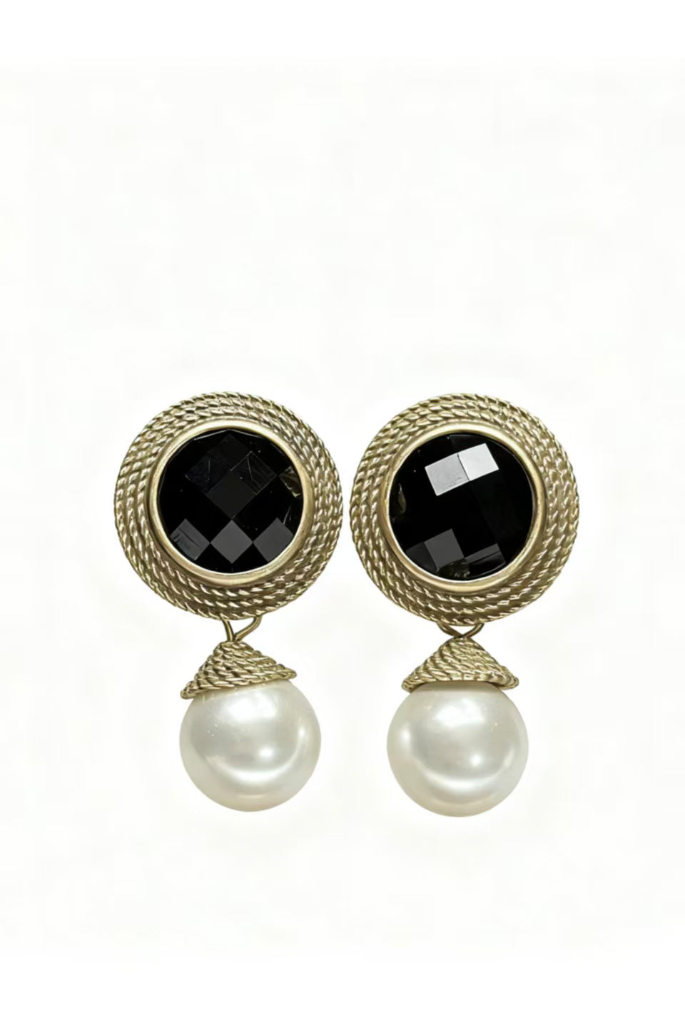 Curveins Vintage Hong Kong Pearl Earrings