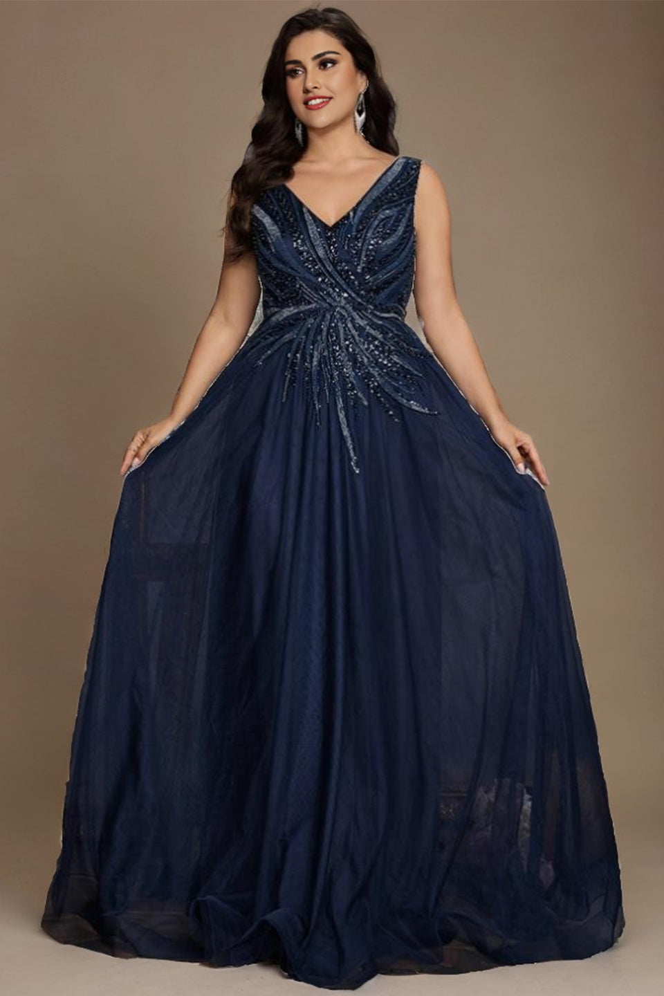 Curveins Elegant Plus Size V-Neck Sleeveless Glitter Pleated Evening Gown