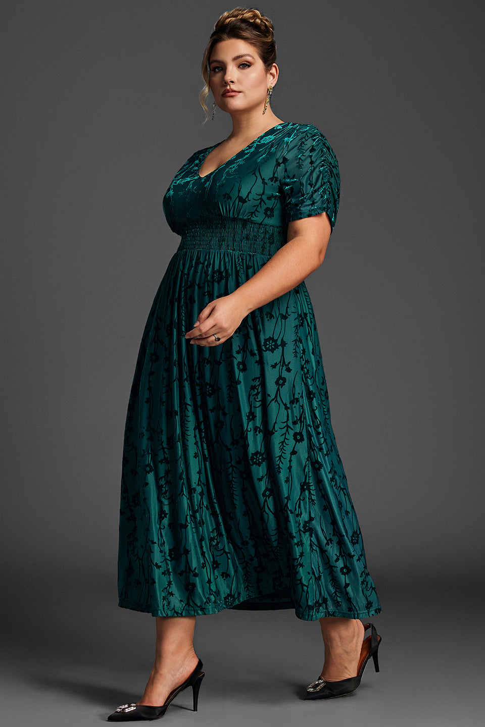 Curveins Plus Size Velvet Plain Ruched Maxi Dress