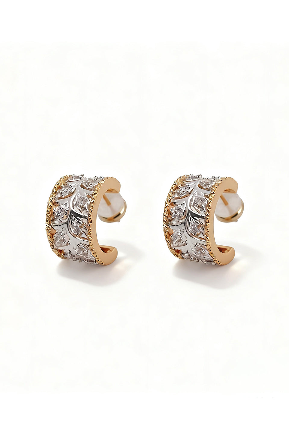 Curveins Vintage Wide Face Arabesque Stud Earrings