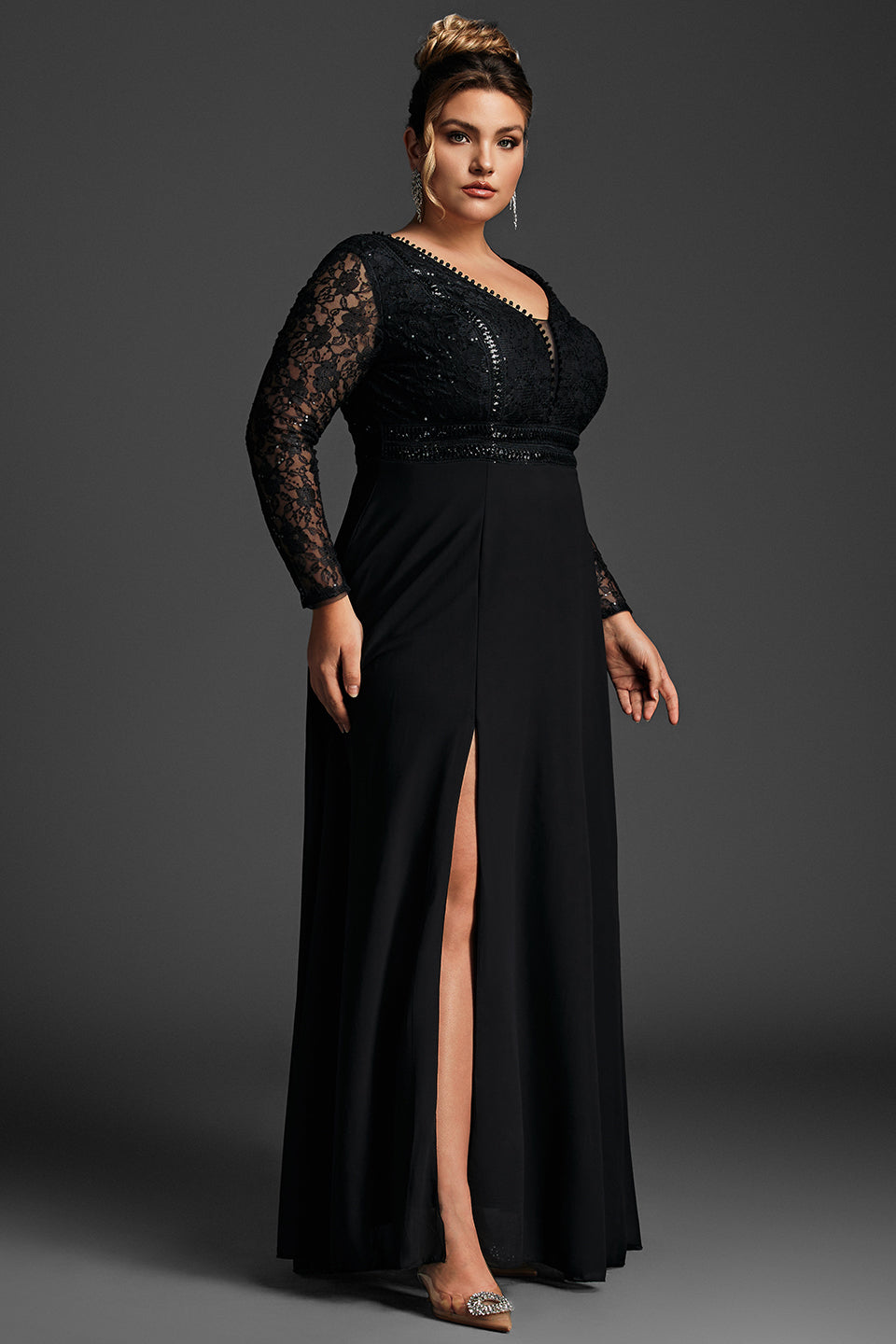 Plus Size V-Neck Black Lace Formal Maxi Dress