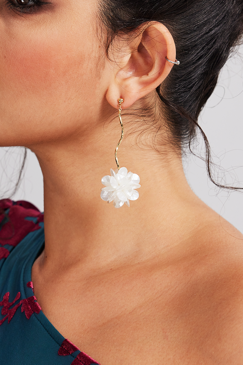 Curveins Pearl Metal Floral White Earrings