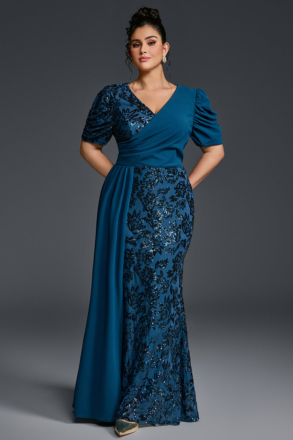 Curveins Plus Size V-Neck Sequin Patchwork Pattern Maxi Dress