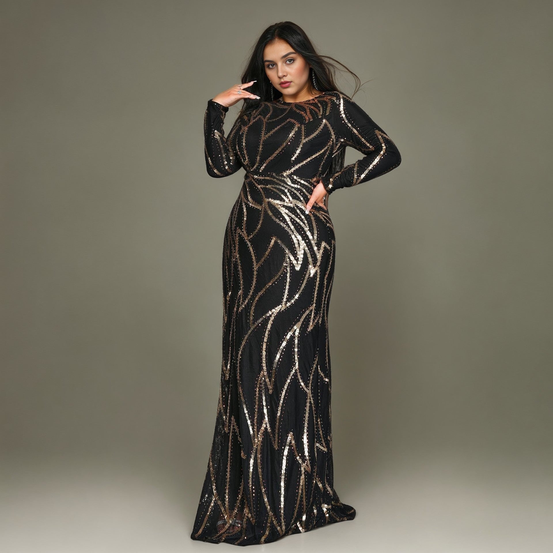 Curveins Plus Size Round Neck Long Sleeve Sexy Sequin Maxi Party Dress