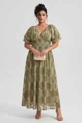 Curveins Plus Size V Neck Batwing Sleeve Plaid Pattern Flowy Maxi Dress