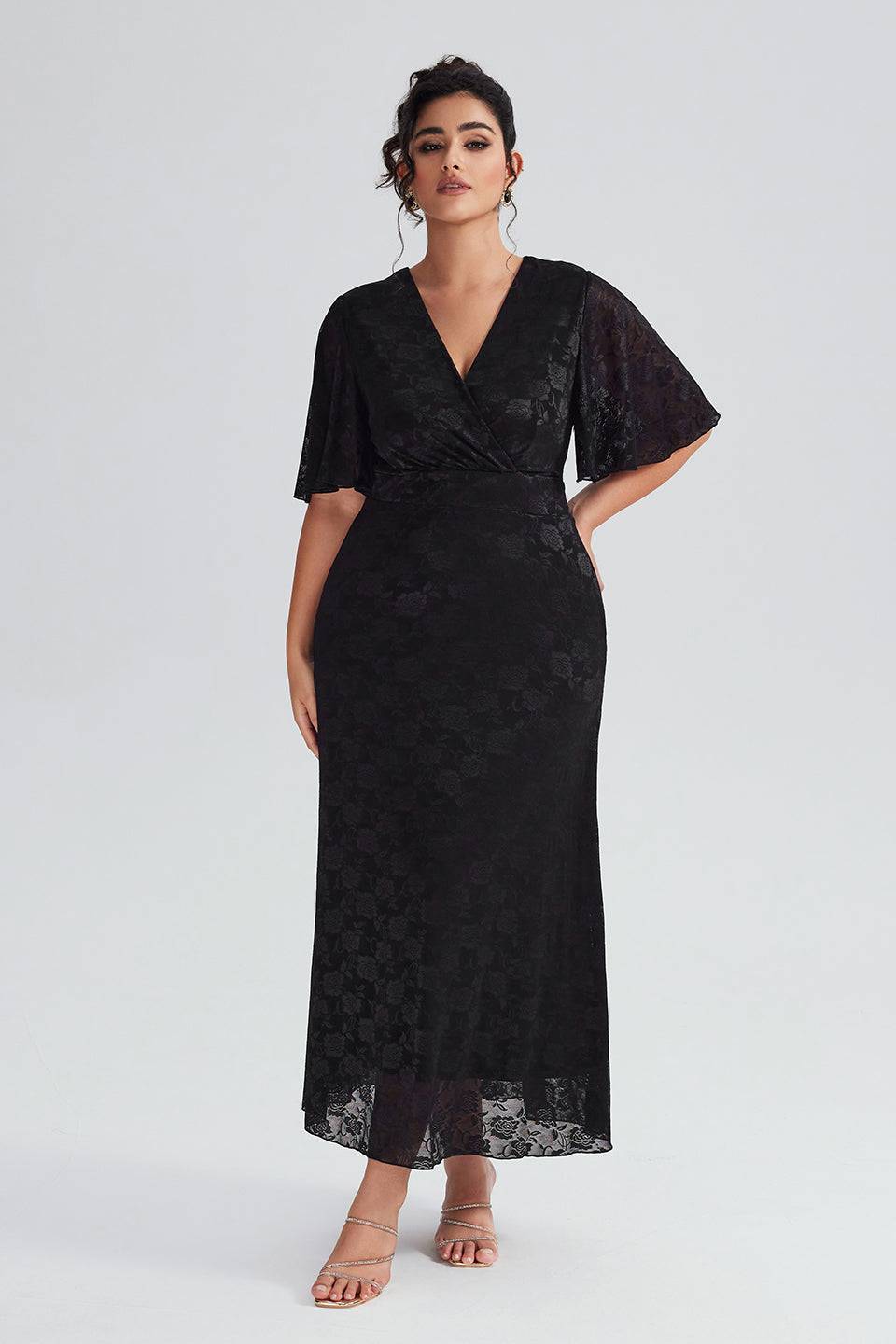 Curveins Plus Size Black Lace Maxi Dress for Evening Wear & Formal Events