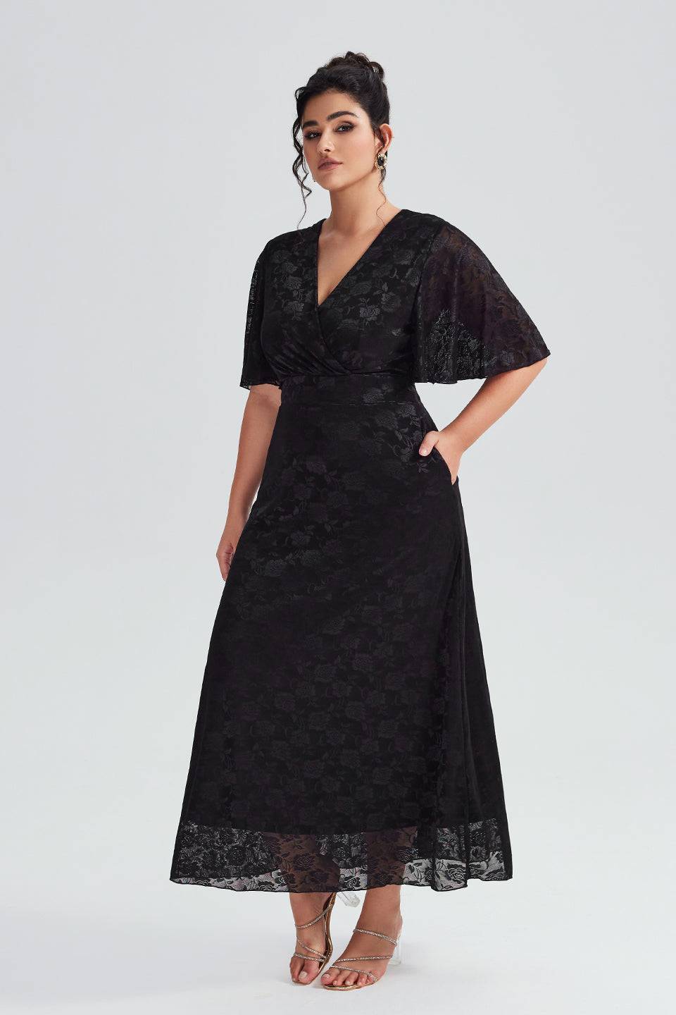 Curveins Plus Size Black Lace Maxi Dress for Evening Wear & Formal Events