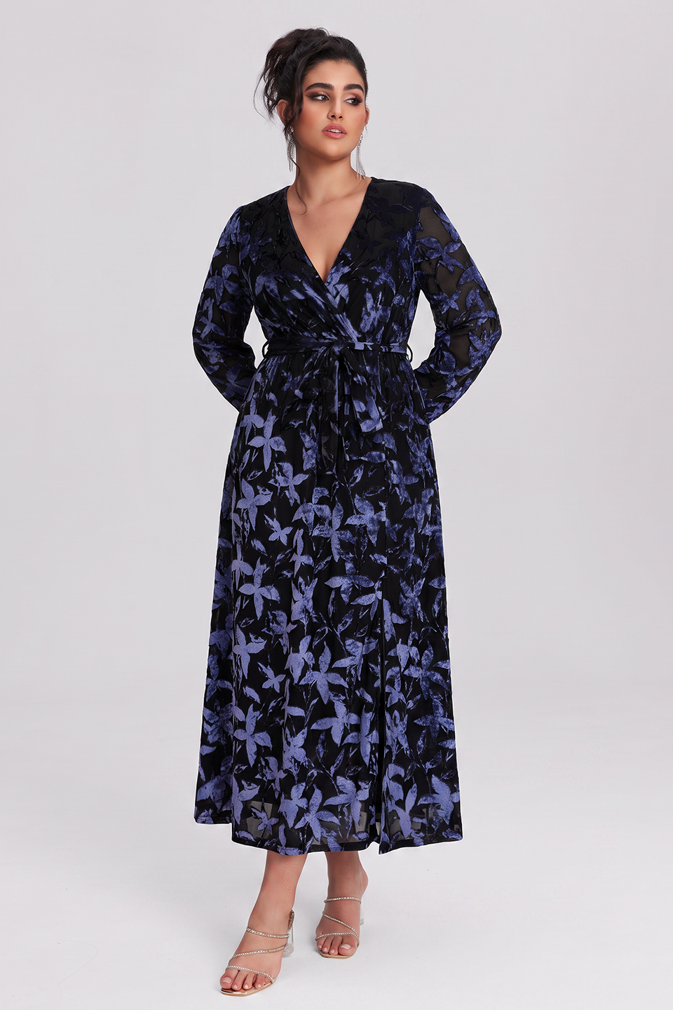 Curveins Plus Size V Neck Long Sleeve Maple Leaf Velvet Waist Tie Maxi Dress