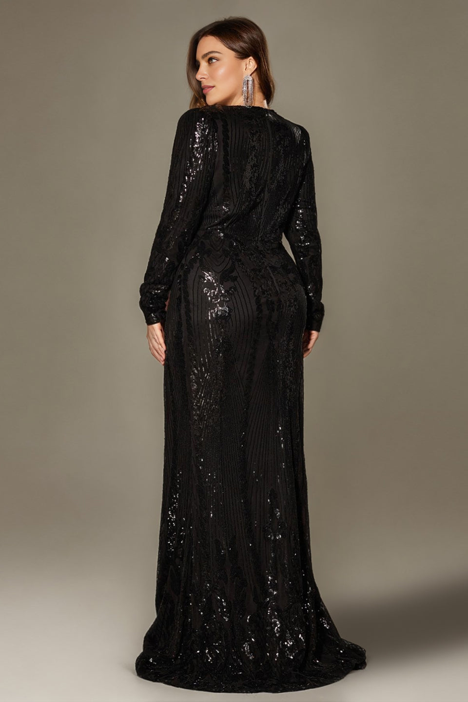 Curveins Elegant Plus Size V-Neck Floral Long Sleeve Sequin Bodycon Dress