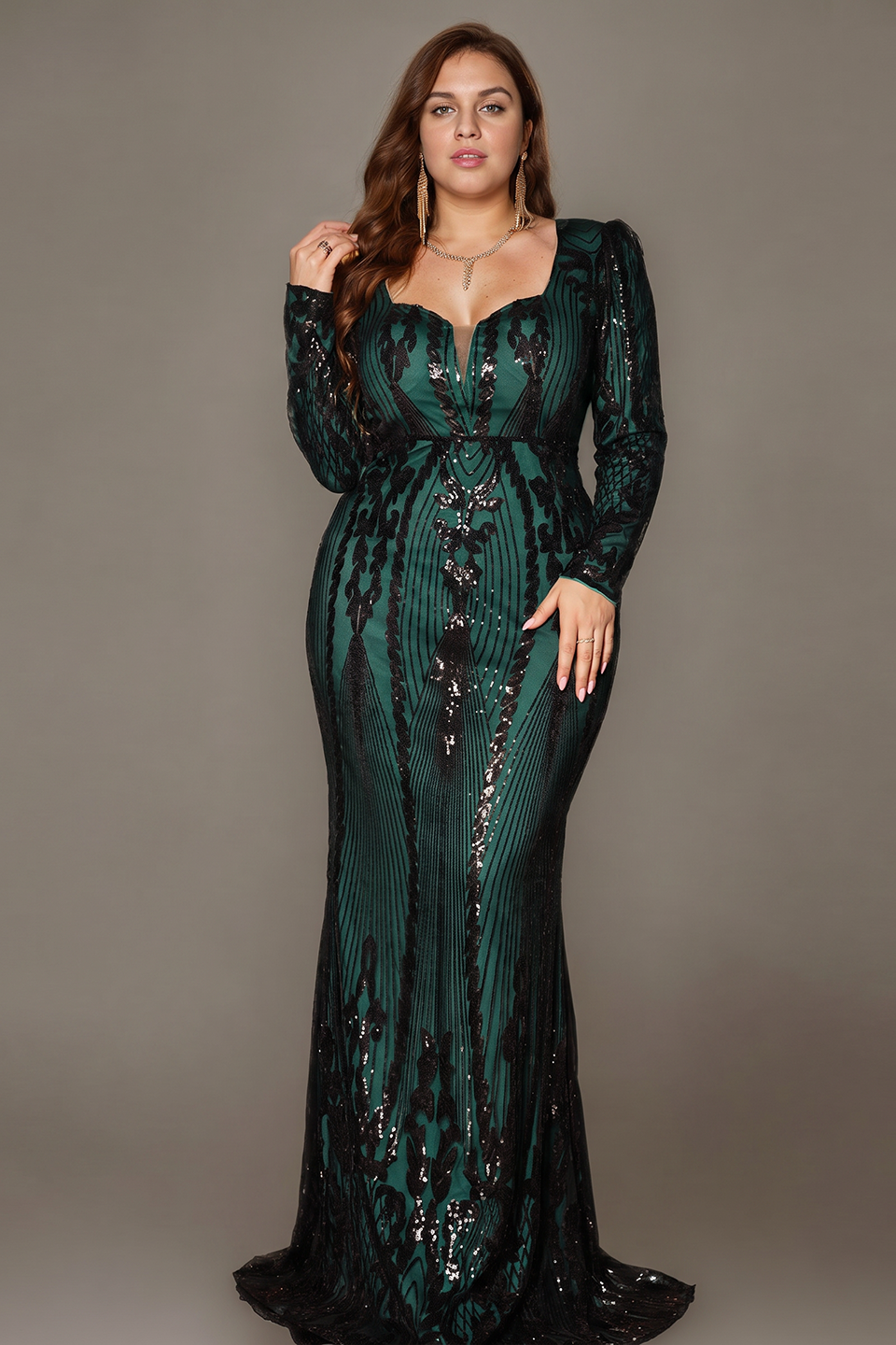 Curveins Elegant Plus Size V-Neck Floral Long Sleeve Sequin Bodycon Dress