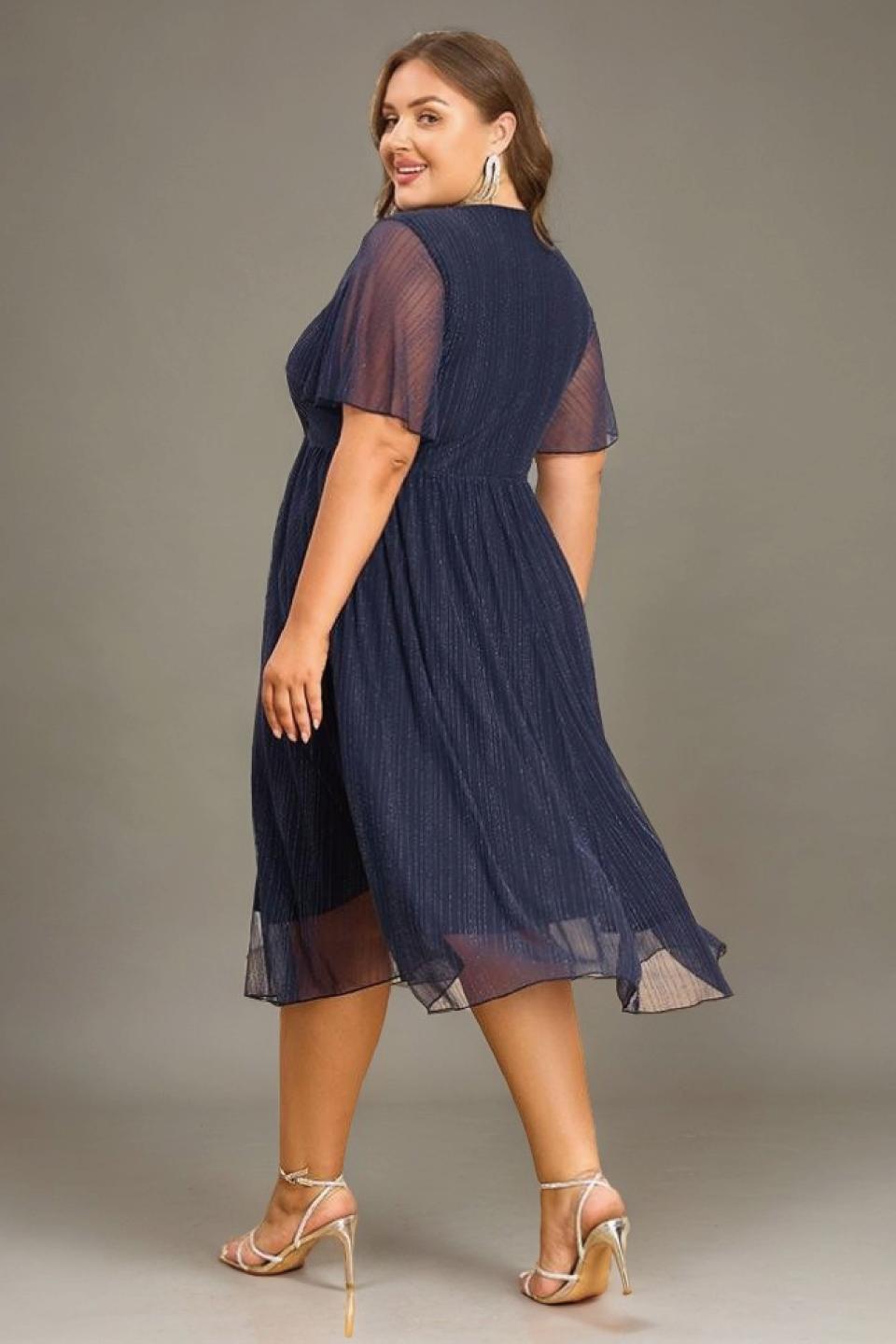 Curveins Plus Size V-Neck Batwing Sleeve Knot Waist Maxi Dress