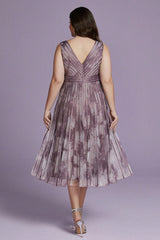 Curveins Plus Size V-Neck Sleeveless Midi Dress with Waist-Cinching Design