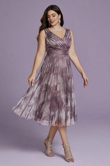 Curveins Plus Size V-Neck Sleeveless Midi Dress with Waist-Cinching Design