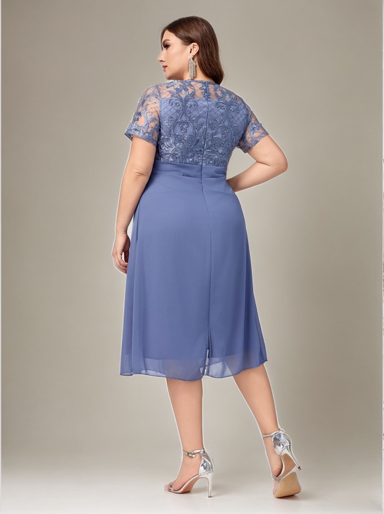 Curveins Plus Size Round Neck Lace Panel Chiffon Midi Dress