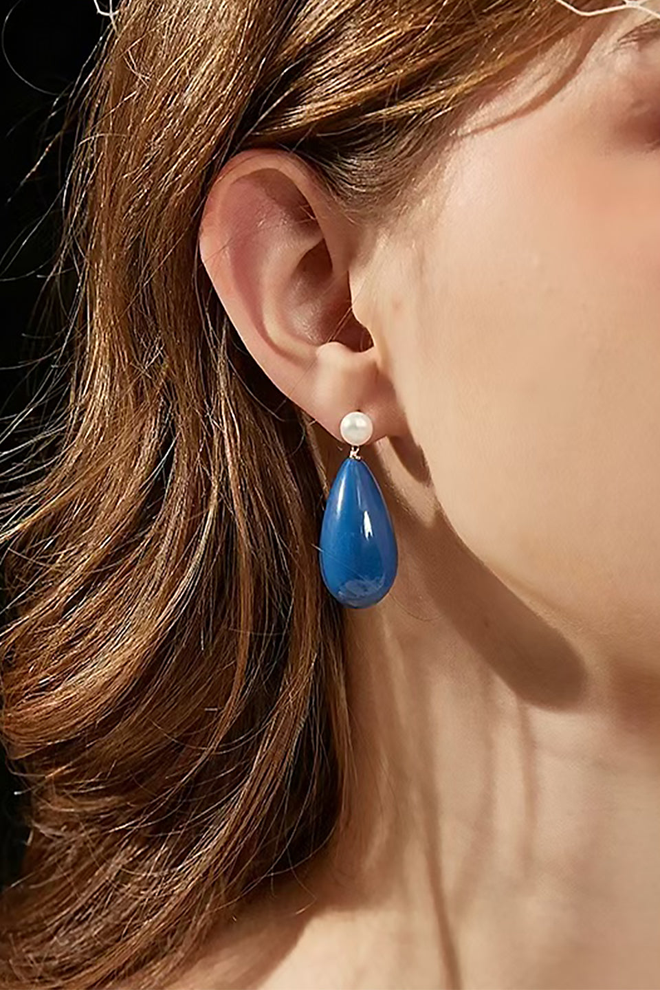 Curveins Blue Tear-Shaped Stud Earrings